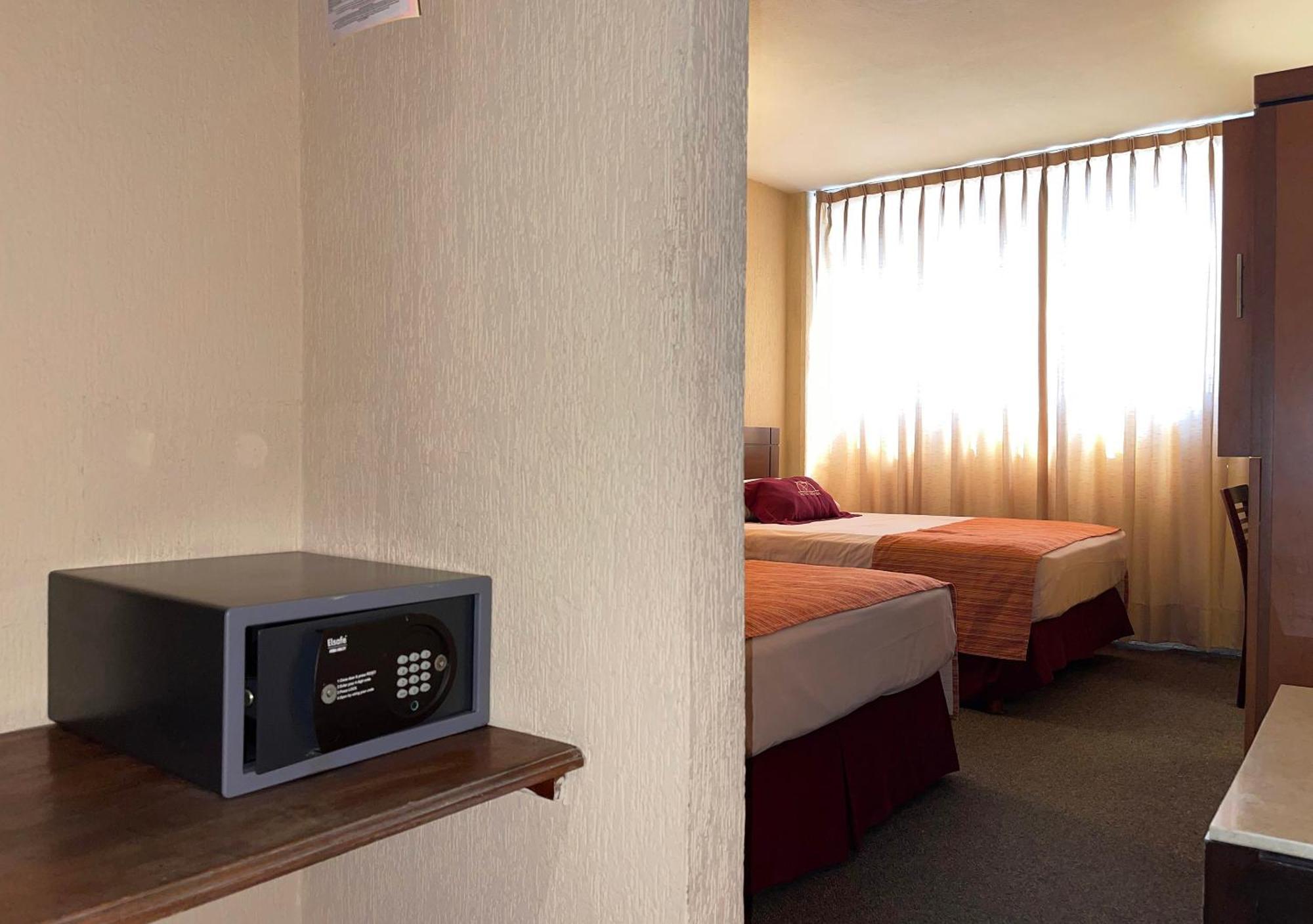 Hotel Victoria Poza Rica By Brahma Room photo
